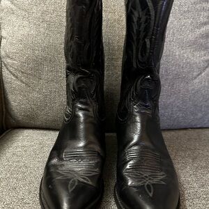 Tony Lama Men size 6 Boots